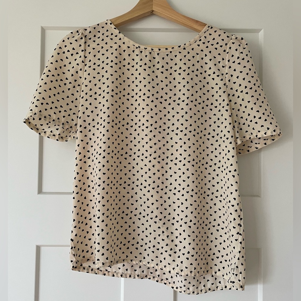 Adorable heart print blouse.